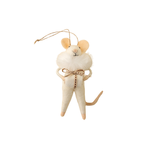 Gifting Gracie Mouse