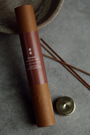 S/30 Harvest Incense Sticks + Holder